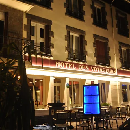 Des Voyageurs Restaurant Traiteur מלון